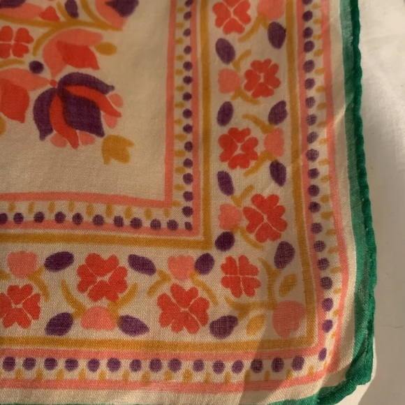 VINTAGE GORGEOUS YVES SAINT LAURENT Scarf! - Picture 5 of 11